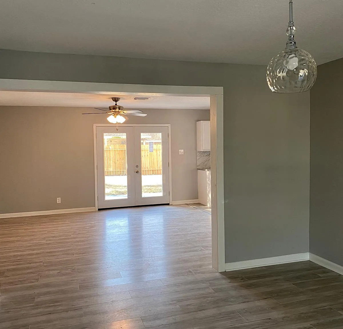 3 bed, 1434 sqft, $1,800 — Photo 3