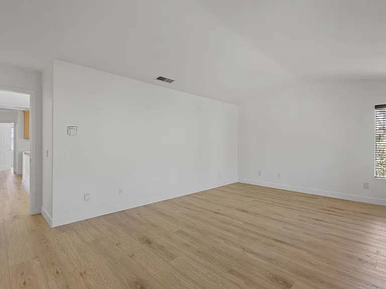 11349 Ferrara Ln — Photo 25