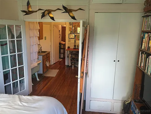 Rented by Oxford Property Group | media 12