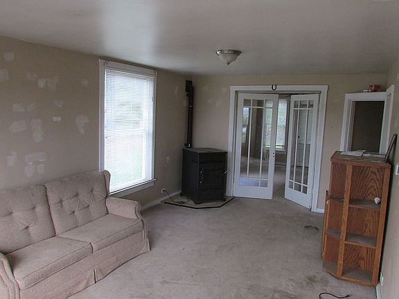lower unit family room