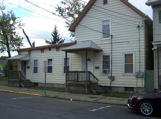 424-426 Carroll St, Hudson, NY 12534