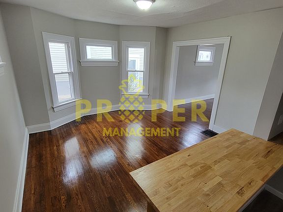 5th image of 132 Marathon Ave