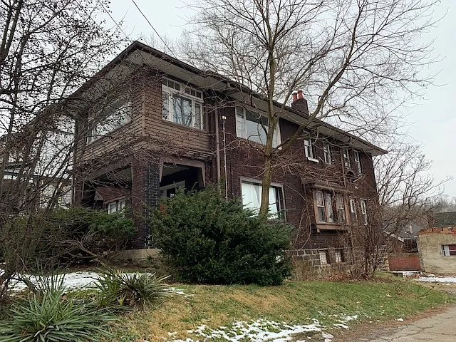 Building Photo - 1336 Penn Ave