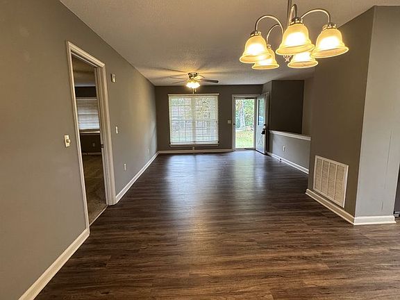 3rd image of 735 Ashley Forest Dr