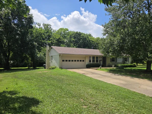 1502 Clarksdale Ct, Lexington, KY 40505