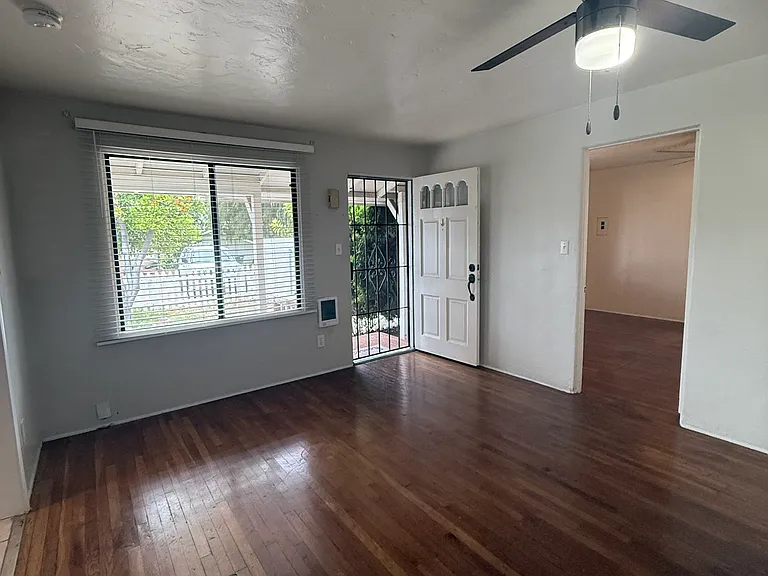 8314 Golden Ave #A — Photo 6