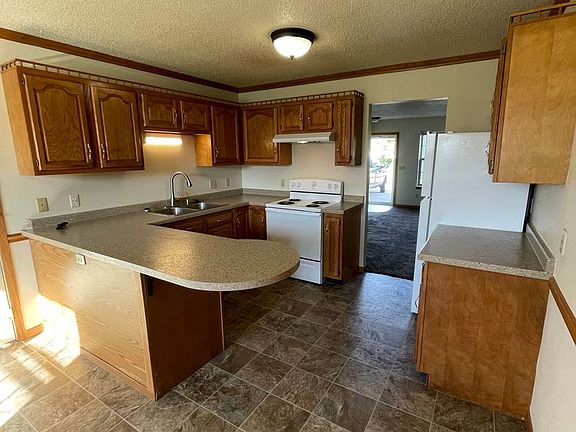 3rd image of 804-806 N Irene Ave