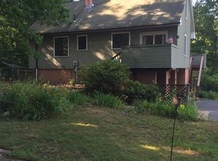 23 Dunphy Dr, Northampton, MA 01062