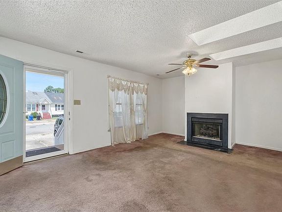 5th image of 18 Cooper Dr