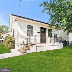 12 W 1st Ave, Mantua, NJ, 08051