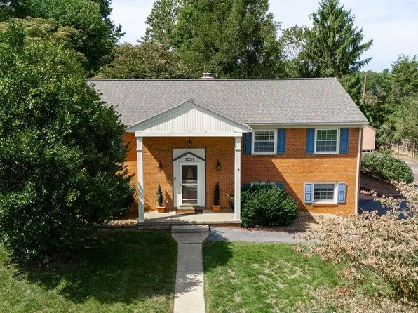 1031 Crofton Ave, Waynesboro, VA 22980