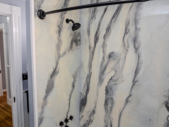 4th image of 3610 Burch Ave #1