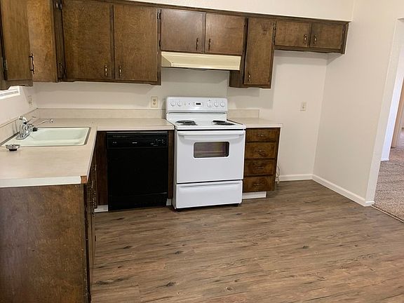 4th image of 2415 Sallee Ln