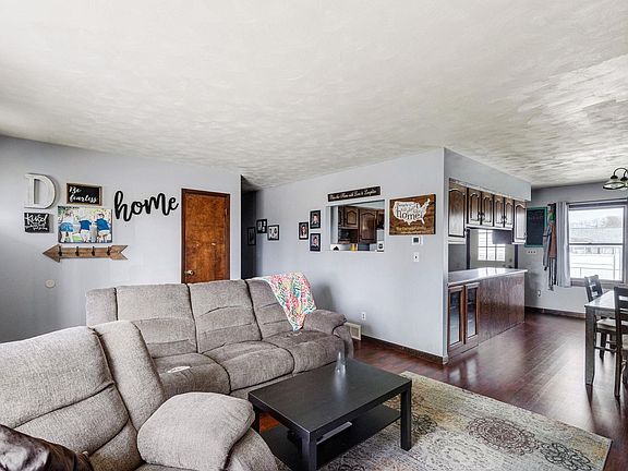 4th image of 406 E La Salle Ave