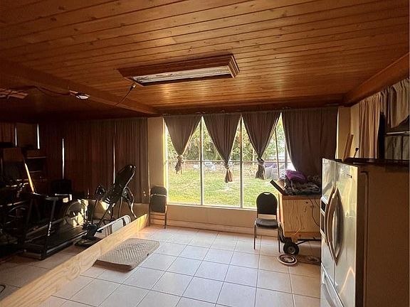 4th image of 1620 NE 143rd Street