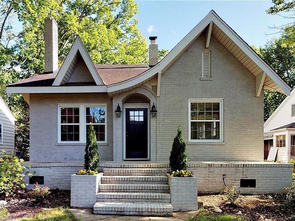 1st image of 2627 Walker Ave
