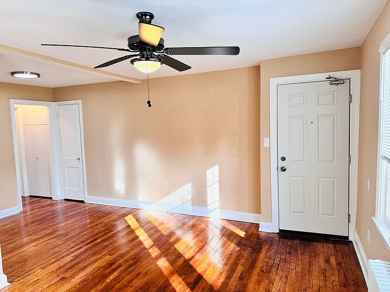 908 Hudson Ave FHY Properties, LLC — Photo 10