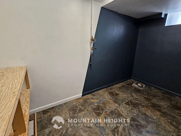 2473 S Hartford St — Photo 23