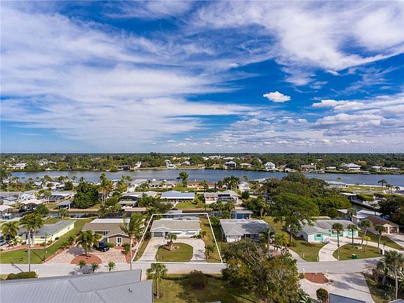 5th image of 1463 Lemon Bay Dr