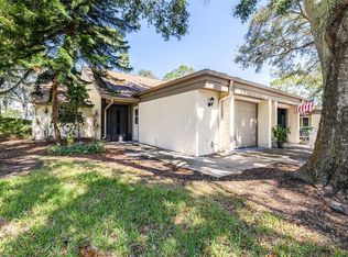 2201 Pine Dr, Tarpon Springs, FL 34689