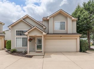 2437 Grand Fir Dr, Greenwood, IN 46143