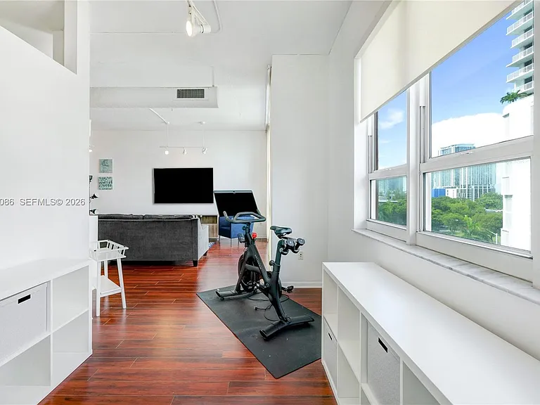 2001 Biscayne Blvd #2514 — Photo 4