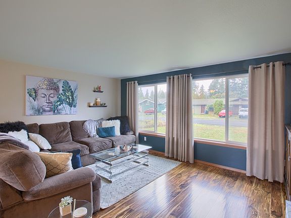 3rd image of 17015 19th Ave E