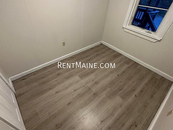5th image of 171 Riverside Dr #4