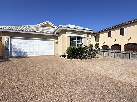 2nd image of 13806 Primavera Dr