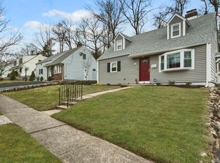 11 Kenwood Rd, Hawthorne, NJ 07506