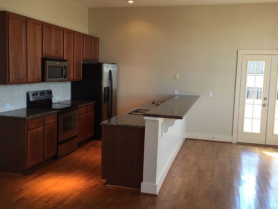 1st image of 621 Moody Ave Unit 101