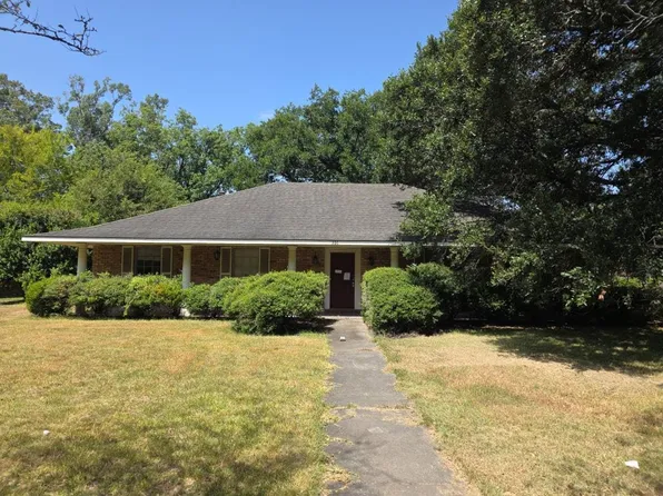 324 Sherwood Forest Blvd, Baton Rouge, LA 70815