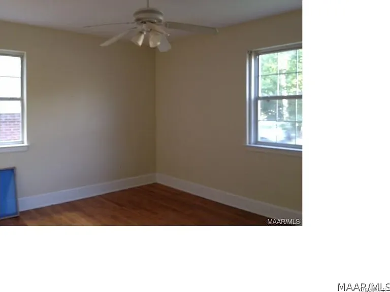 951 E Edgemont Ave — Photo 5