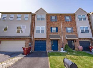 2621 Chestnut Ln, Easton, PA 18040