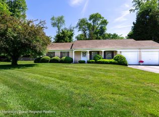 18 Hampton Dr, Jackson, NJ 08527