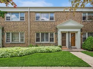 214 South Blvd UNIT D, Evanston, IL 60202