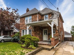 23 Hampton Rd, Lynbrook, NY 11563