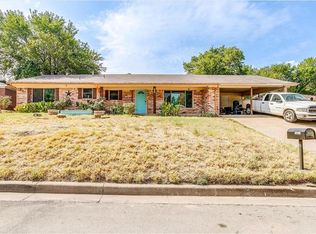 1421 Eastview Dr, Weatherford, TX 76086