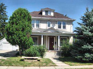 318 Maple Ave, Columbus, WI 53925