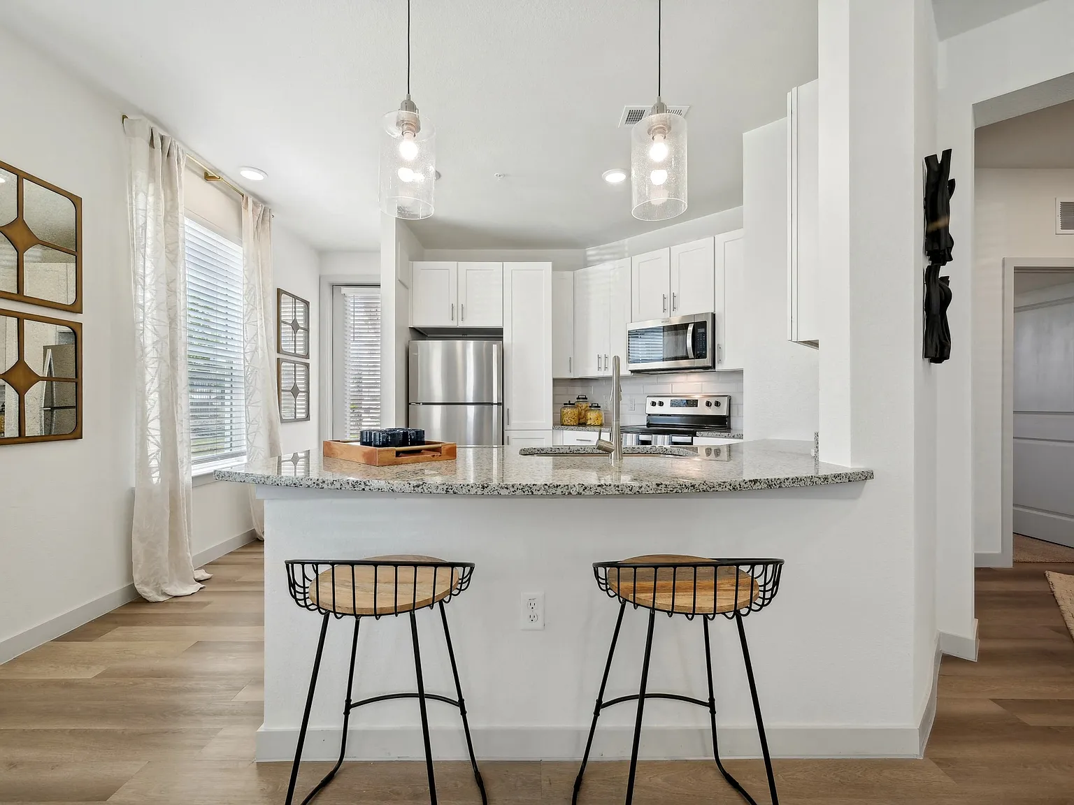 Stafford Place — Photo 3