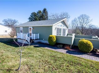 90 Alps Rd, Branford, CT 06405