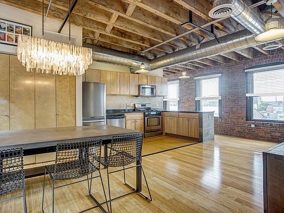 2nd image of 61 Nj Railroad Ave #9