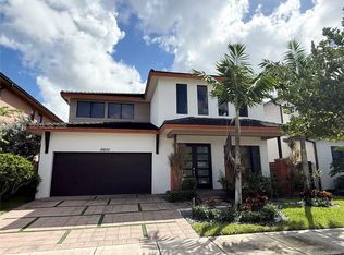 Dunnwoody Lake, Miami Lakes, FL 33018