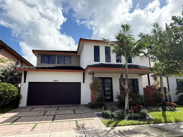 15835 NW 87th Ct, Miami Lakes, FL 33018