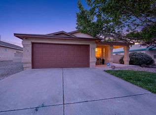 505 Medina Meadows Dr NE, Rio Rancho, NM 87144