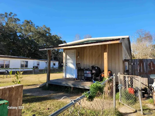 162 Holsberry Ln #3, Pensacola, FL 32534