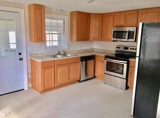 596 Main St #1, Portland, CT 06480