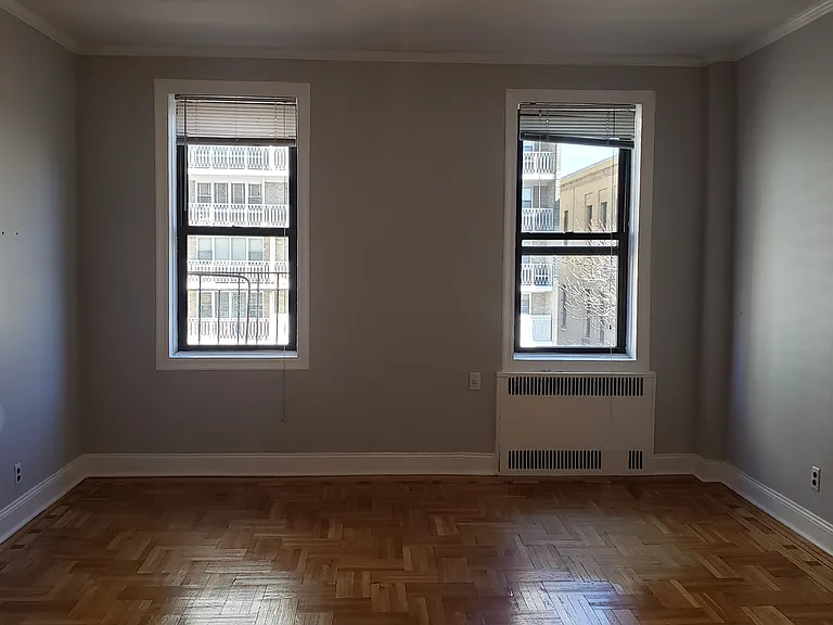 1412 Ocean Ave #4C — Photo 1