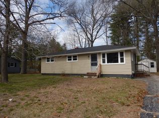 22 Farview Dr, Sanford, ME 04073