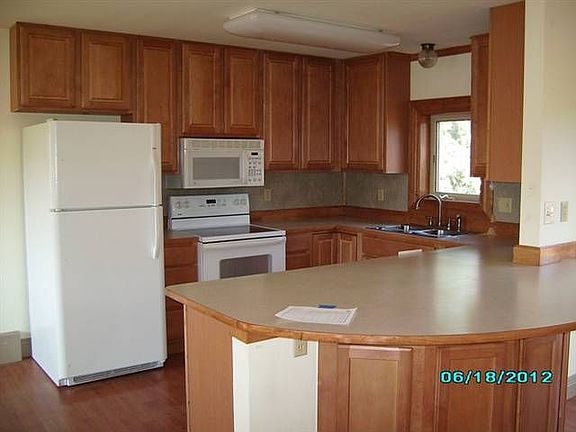 2nd image of 4380 Bishop Cir